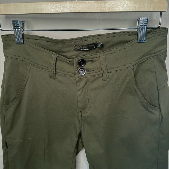 PRANA Halle Hiking Long Shorts Slate Green Olive Stretch Quick Dry Size 0 - Picture 6 of 13